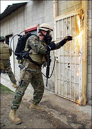 breacher gear Broco® Military and Tactical Breaching Torch Kit PC/TACMOD1